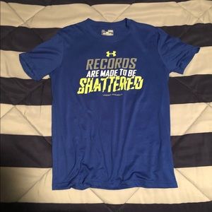 Boys Large Under Amour Blue T-shirt.